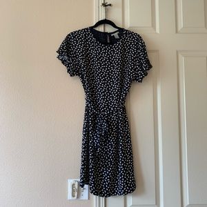 H&M Dress Black with White Print Ties at Waist